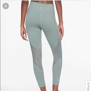 Athleta Eclipse 7/8 Tight